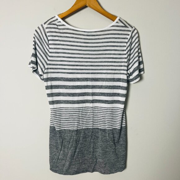 Vince Striped Gray White Short Sleeve Crew Neck Tee Top Small - Picture 2 of 4